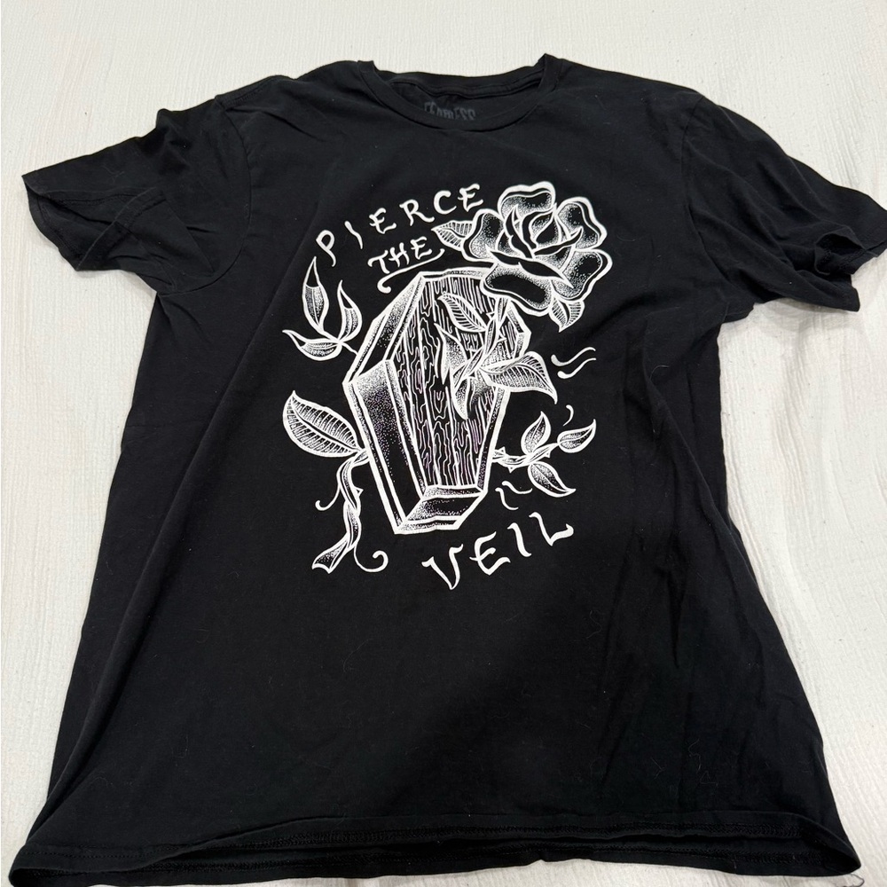 Black Graphic Tee - Piece the Veil